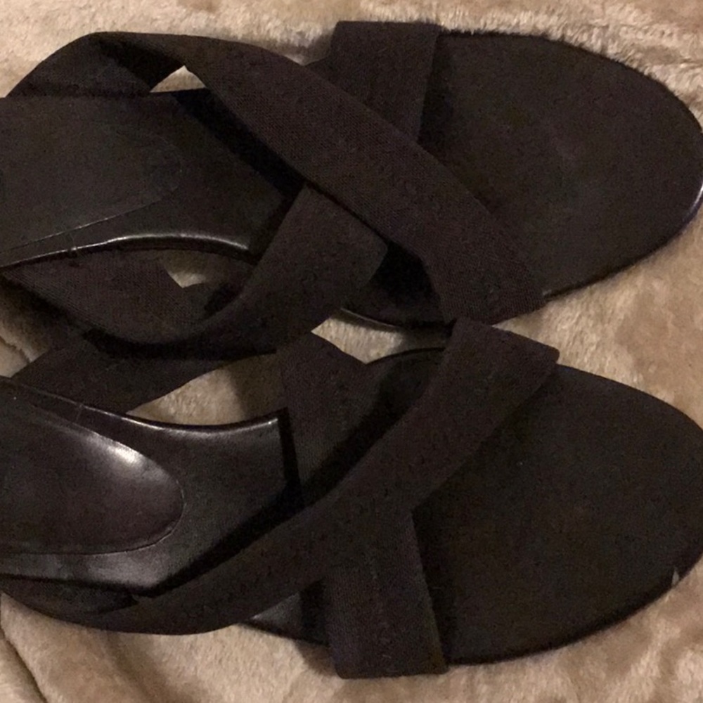 Sandals - Picture 5 of 6